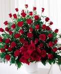 ucuz çiçekçi  33 adet kırmızı gül aranjmanı çiçekçi dükkanından 
